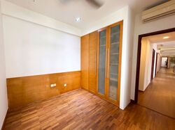 Seletaris (D27), Condominium #570434901